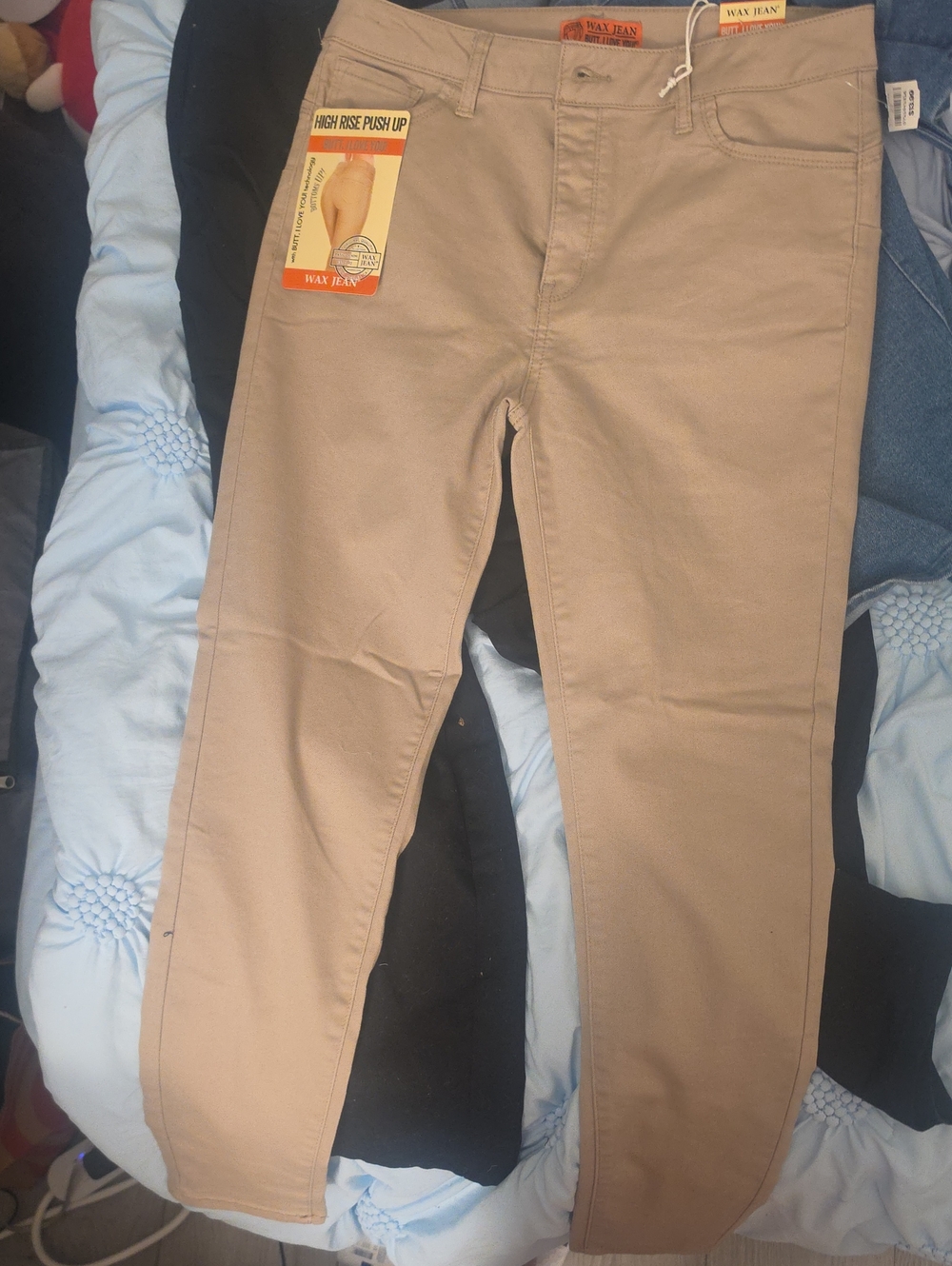 Wax Jean Womans Slim Chino Pants — Light Beige